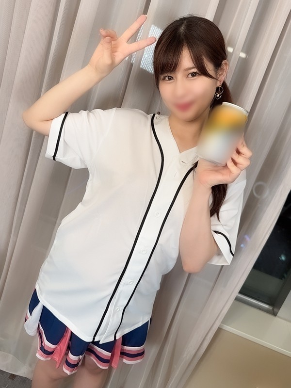 FC2-PPV-3202788 – *Limited quantity for the first time* [Top ball, individual shots] Too cute beer saleswoman Yuki-chan, 24 years old